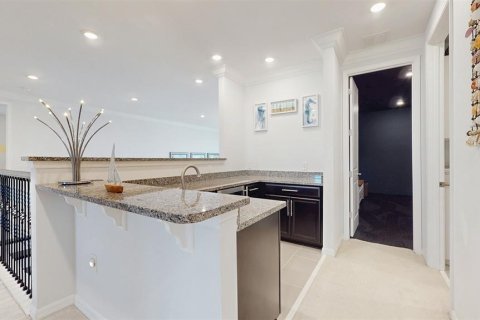 House in Orlando, Florida 4 bedrooms, 393.91 sq.m. № 1800079 - photo 29