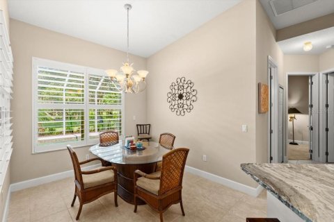 House in Palm Coast, Florida 3 bedrooms, 192.77 sq.m. № 1856737 - photo 18
