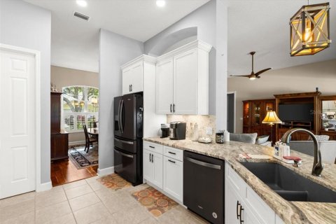 House in Palm Coast, Florida 3 bedrooms, 192.77 sq.m. № 1856737 - photo 16