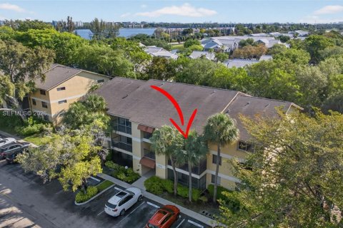Copropriété à vendre à Oakland Park, Floride: 2 chambres, 99.41 m2 № 2048071 - photo 29