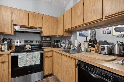 Copropriété à vendre à Oakland Park, Floride: 2 chambres, 99.41 m2 № 2048071 - photo 22