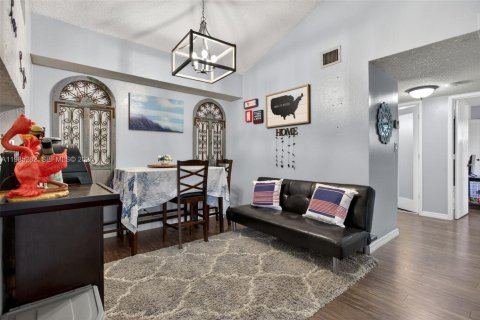 Copropriété à vendre à Oakland Park, Floride: 2 chambres, 99.41 m2 № 2048071 - photo 19