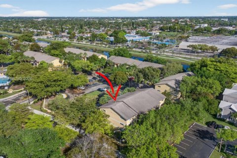 Copropriété à vendre à Oakland Park, Floride: 2 chambres, 99.41 m2 № 2048071 - photo 6