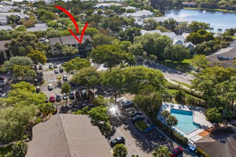 Copropriété à vendre à Oakland Park, Floride: 2 chambres, 99.41 m2 № 2048071 - photo 14