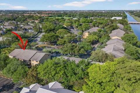 Copropriété à vendre à Oakland Park, Floride: 2 chambres, 99.41 m2 № 2048071 - photo 7