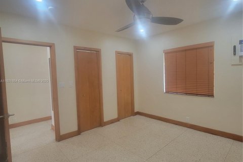 Condo in Miami Beach, Florida, 1 bedroom  № 1975801 - photo 14