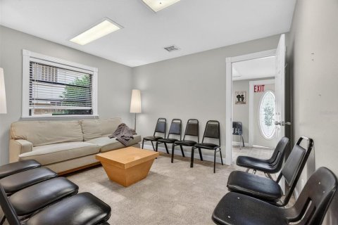 Commercial property in Orlando, Florida 85.84 sq.m. № 2096413 - photo 10