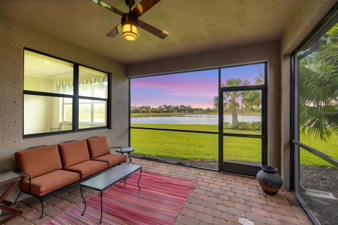 Villa ou maison à vendre à Sarasota, Floride: 3 chambres, 259.1 m2 № 1659134 - photo 3