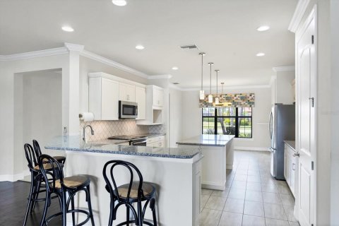 Villa ou maison à vendre à Sarasota, Floride: 3 chambres, 259.1 m2 № 1659134 - photo 13