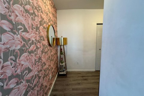 Condominio en venta en Miami Beach, Florida, 1 dormitorio, 41.81 m2 № 2035230 - foto 4