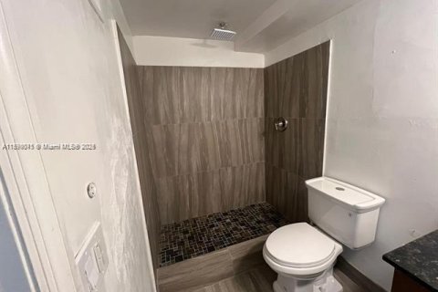 Copropriété à louer à North Miami Beach, Floride: 1 chambre, 76.74 m2 № 1939284 - photo 10