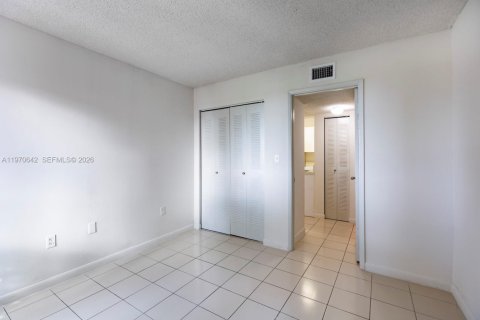 Apartment in Miami, Florida 2 bedrooms, 76.09 sq.m. № 2031336 - photo 13
