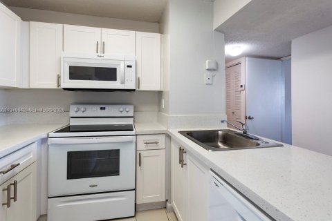 Apartment in Miami, Florida 2 bedrooms, 76.09 sq.m. № 2031336 - photo 6