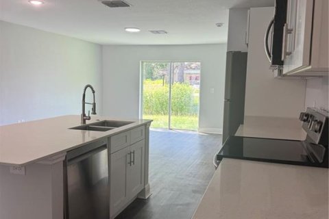 Casa en venta en Ocala, Florida, 3 dormitorios, 119.57 m2 № 1911342 - foto 3
