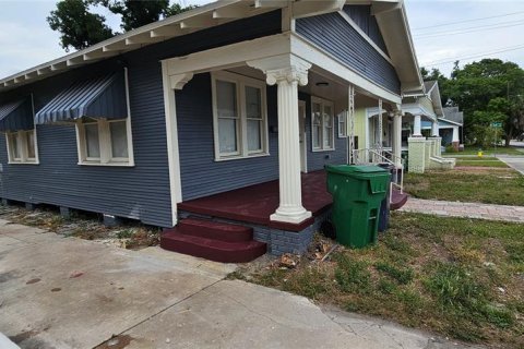 Villa ou maison à louer à Tampa, Floride: 3 chambres, 131.92 m2 № 2096992 - photo 2