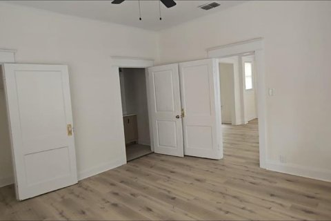 Villa ou maison à louer à Tampa, Floride: 3 chambres, 131.92 m2 № 2096992 - photo 6