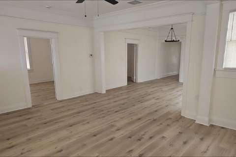 Villa ou maison à louer à Tampa, Floride: 3 chambres, 131.92 m2 № 2096992 - photo 4