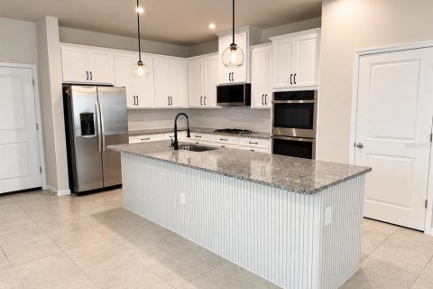 House in Apopka, Florida 3 bedrooms, 174.93 sq.m. № 2199852 - photo 29