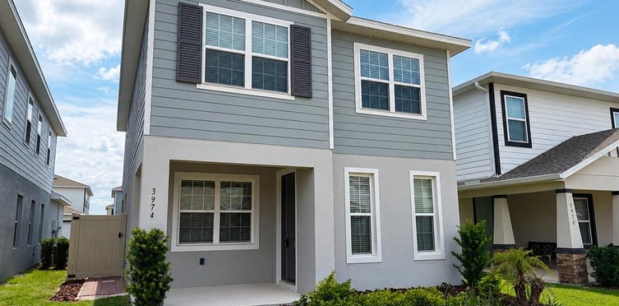 House in Apopka, Florida 3 bedrooms, 174.93 sq.m. № 2199852