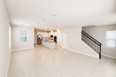 House in Apopka, Florida 3 bedrooms, 174.93 sq.m. № 2199852 - photo 28