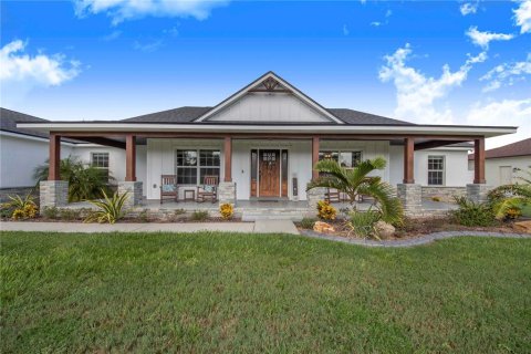 House in Auburndale, Florida 6 bedrooms, 298.22 sq.m. № 1856372 - photo 12