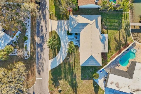 Villa ou maison à vendre à Largo, Floride: 4 chambres, 207.36 m2 № 2093134 - photo 7