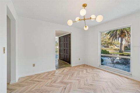 Villa ou maison à vendre à Largo, Floride: 4 chambres, 207.36 m2 № 2093134 - photo 18