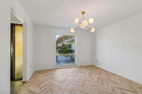 Villa ou maison à vendre à Largo, Floride: 4 chambres, 207.36 m2 № 2093134 - photo 21