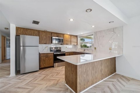 Villa ou maison à vendre à Largo, Floride: 4 chambres, 207.36 m2 № 2093134 - photo 23