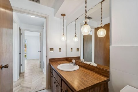 Villa ou maison à vendre à Largo, Floride: 4 chambres, 207.36 m2 № 2093134 - photo 29
