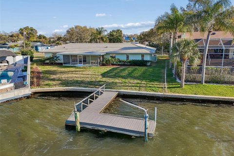 Villa ou maison à vendre à Largo, Floride: 4 chambres, 207.36 m2 № 2093134 - photo 3