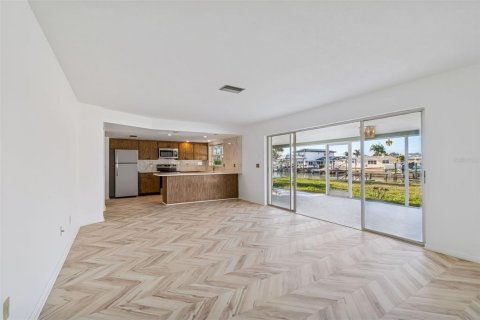 Villa ou maison à vendre à Largo, Floride: 4 chambres, 207.36 m2 № 2093134 - photo 25