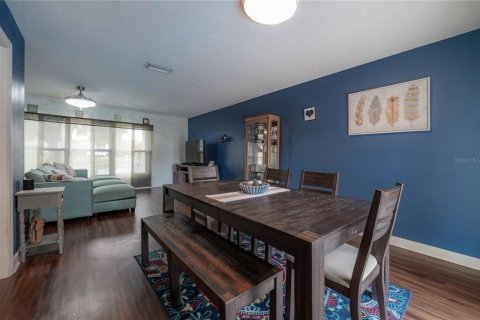 House in Tampa, Florida 4 bedrooms, 200.11 sq.m. № 2225493 - photo 19