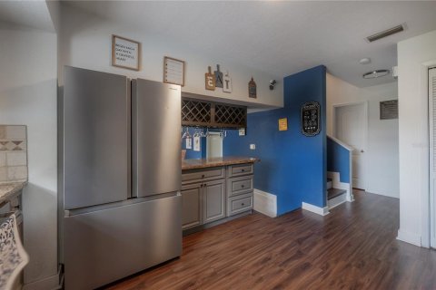 House in Tampa, Florida 4 bedrooms, 200.11 sq.m. № 2225493 - photo 15