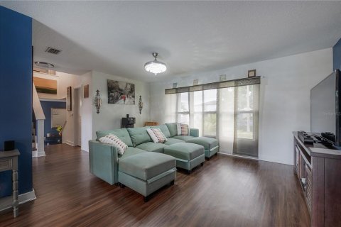 House in Tampa, Florida 4 bedrooms, 200.11 sq.m. № 2225493 - photo 20