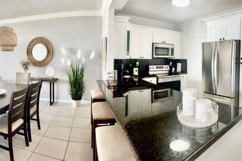 Купить кондоминиум в Майами-Бич, Флорида 1 спальня, 86.4м2, № 1981915 - фото 12