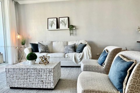 Купить кондоминиум в Майами-Бич, Флорида 1 спальня, 86.4м2, № 1981915 - фото 19