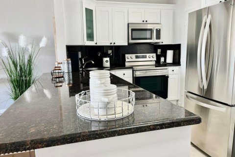 Купить кондоминиум в Майами-Бич, Флорида 1 спальня, 86.4м2, № 1981915 - фото 8