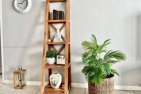 Купить кондоминиум в Майами-Бич, Флорида 1 спальня, 86.4м2, № 1981915 - фото 23