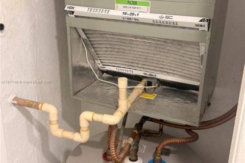 Copropriété à louer à Miami Lakes, Floride: 2 chambres, 99.87 m2 № 1966981 - photo 21