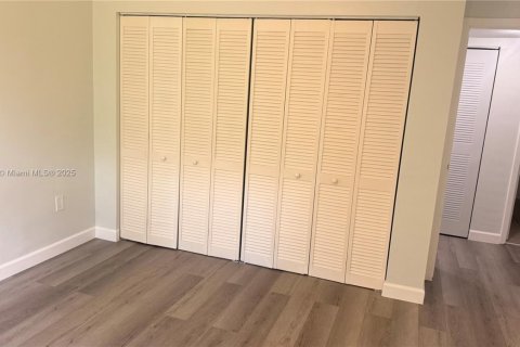 Copropriété à louer à Miami Lakes, Floride: 2 chambres, 99.87 m2 № 1966981 - photo 11