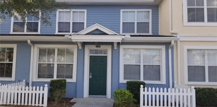 Adosado en Kissimmee, Florida 3 dormitorios, 120.4 m2 № 1678464