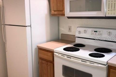 Adosado en alquiler en Kissimmee, Florida, 3 dormitorios, 120.4 m2 № 1678464 - foto 2