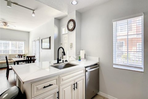 Condominio en venta en Kissimmee, Florida, 4 dormitorios, 136.57 m2 № 1844903 - foto 7