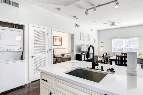 Condominio en venta en Kissimmee, Florida, 4 dormitorios, 136.57 m2 № 1844903 - foto 6