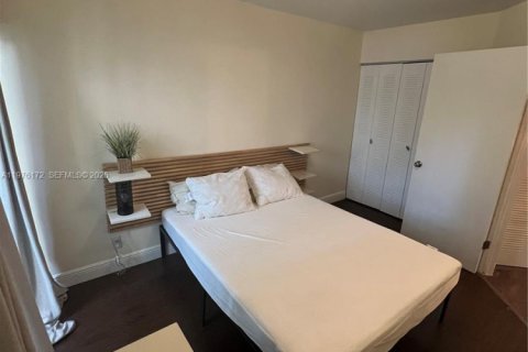 Condominio en alquiler en Margate, Florida, 2 dormitorios, 90.12 m2 № 2042778 - foto 10