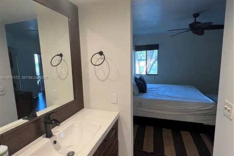 Condominio en alquiler en Margate, Florida, 2 dormitorios, 90.12 m2 № 2042778 - foto 19