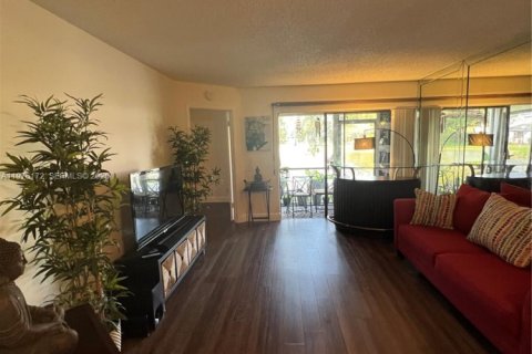 Condominio en alquiler en Margate, Florida, 2 dormitorios, 90.12 m2 № 2042778 - foto 14