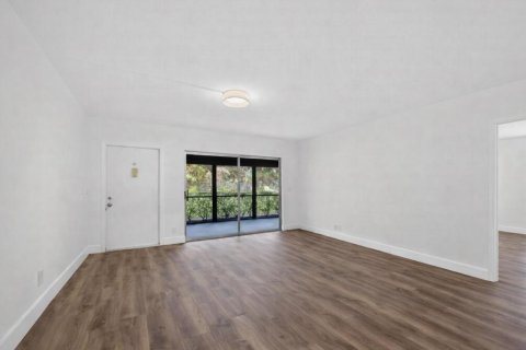 Condo in Jupiter, Florida, 2 bedrooms № 2192427