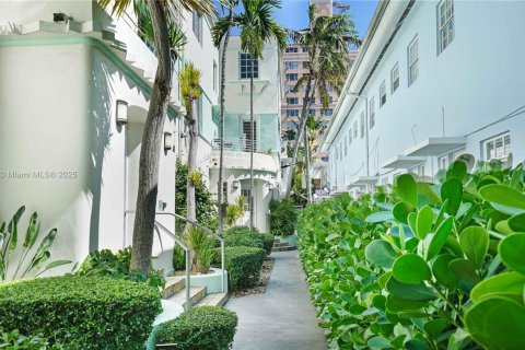Condominio en venta en Miami Beach, Florida, 1 dormitorio, 49.05 m2 № 2034241 - foto 23
